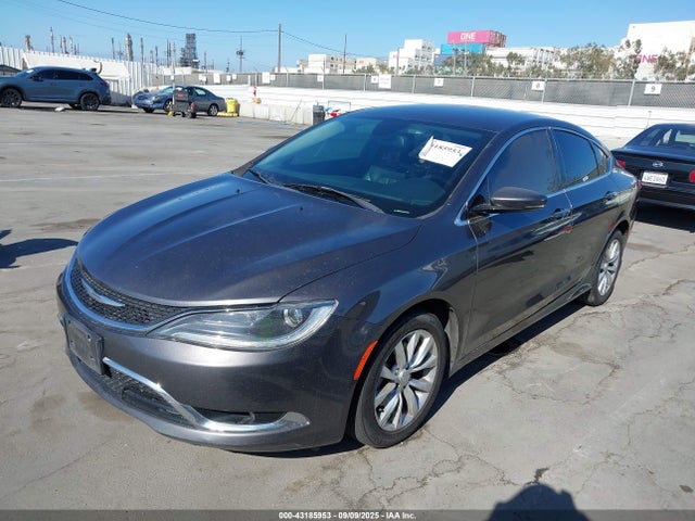 Chrysler 200 2015 1C3CCCCB8FN576244 Image 2