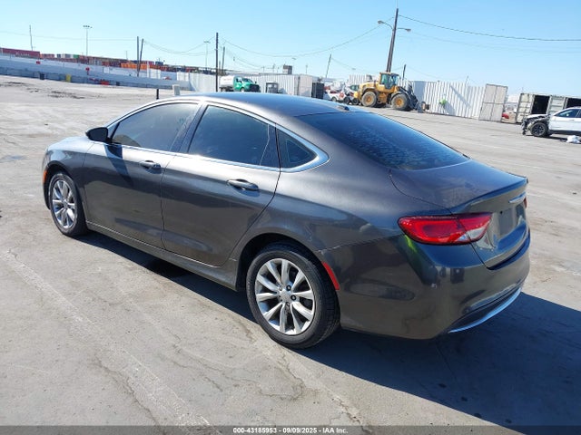 Chrysler 200 2015 1C3CCCCB8FN576244 Image 3