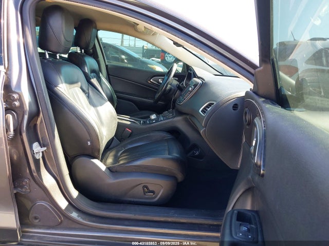Chrysler 200 2015 1C3CCCCB8FN576244 Image 5