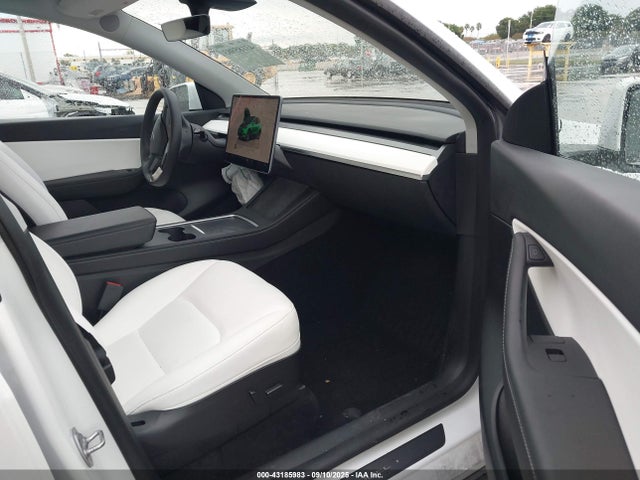 2022 TESLA MODEL Y 7SAYGDEE4NF510003 Photo 4