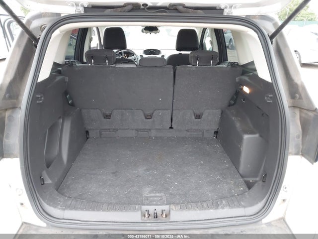 1FMCU9G93HUE88824 Ford Escape
