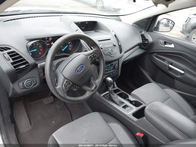 1FMCU9G93HUE88824 Ford Escape