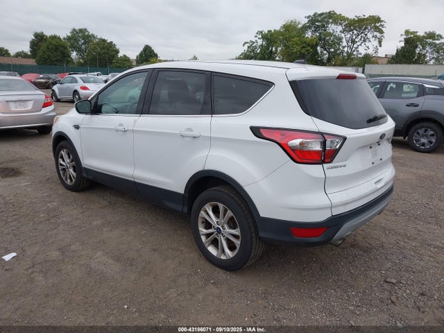 1FMCU9G93HUE88824 Ford Escape