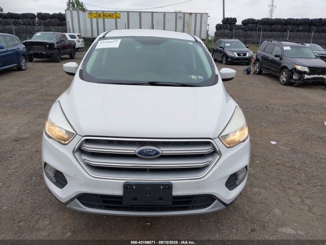 1FMCU9G93HUE88824 Ford Escape