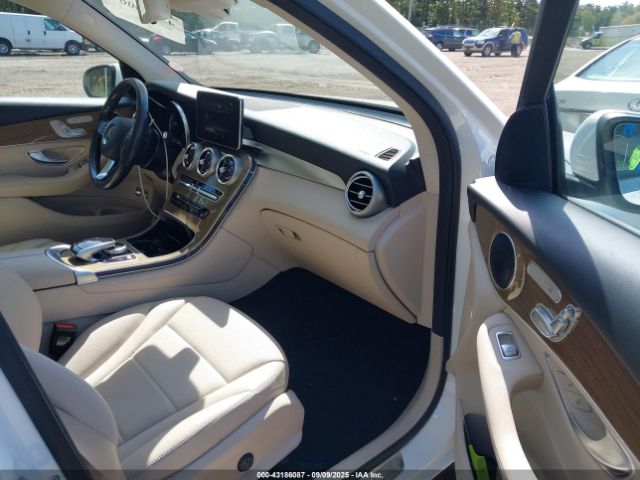 2019 MERCEDES-BENZ GLC 350E WDC0G5EB1KF507437 Photo 4