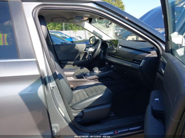 2024 MITSUBISHI OUTLANDER JA4J4VA86RZ022128 Photo 4