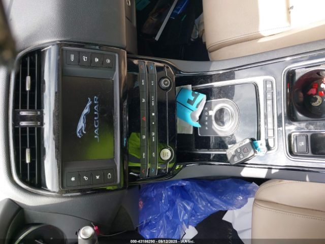 2018 JAGUAR XE SAJAR4FXXJCP32269 Photo 10