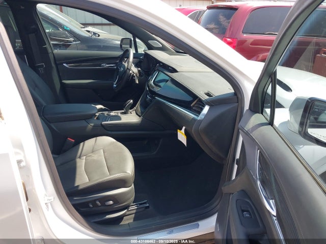 2025 CADILLAC XT6 1GYKPGRSXSZ111701 Photo 4