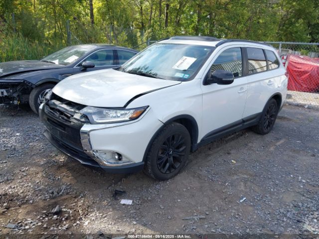 2018 MITSUBISHI OUTLANDER JA4AZ3A32JZ032802 Photo 1