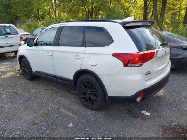 2018 MITSUBISHI OUTLANDER JA4AZ3A32JZ032802 Photo 2