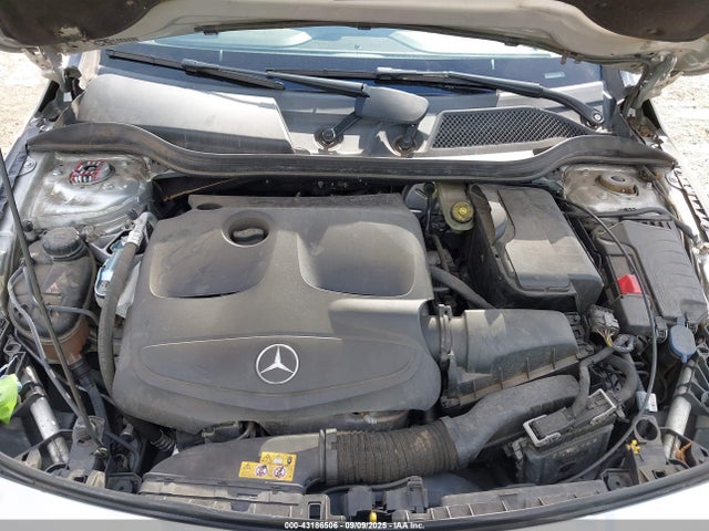 WDDSJ4GB5JN607624 Mercedes-Benz CLA-Class