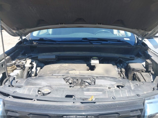 5N1DR2MM5HC663568 Nissan Pathfinder Sv