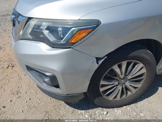 5N1DR2MM5HC663568 Nissan Pathfinder Sv