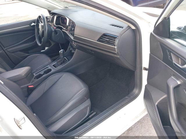 3VWE57BU8KM249630 Volkswagen 1.8 tsi