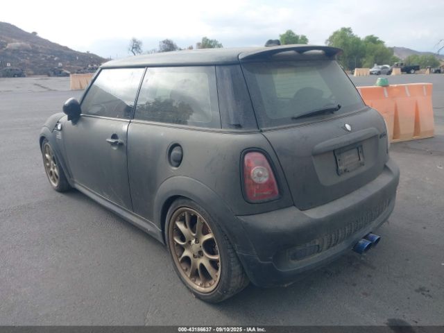 2010 MINI COOPER S WMWMF7C54ATW89862 Photo 2