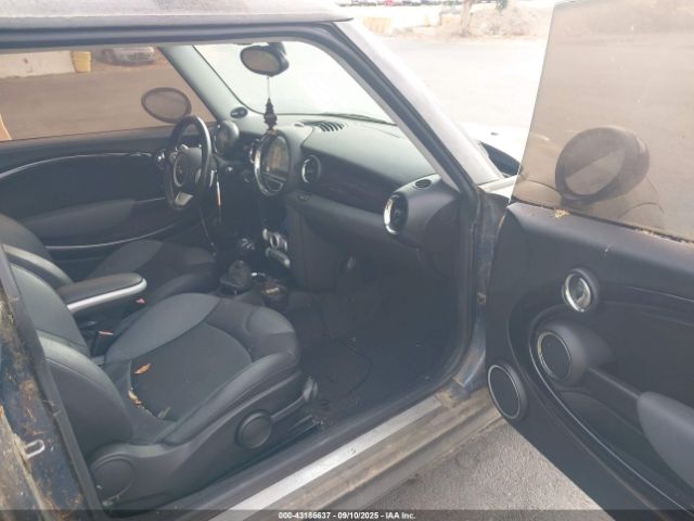 2010 MINI COOPER S WMWMF7C54ATW89862 Photo 4