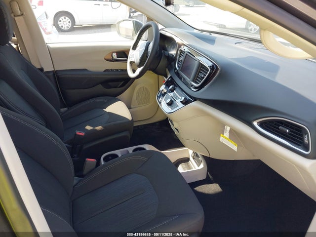 Продаж на аукціоні авто 2023 Chrysler Voyager Lx, vin: 2C4RC1CG0PR531843, номер лоту: 43186685