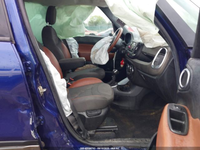 2015 FIAT 500L ZFBCFADH4FZ033768 Photo 4