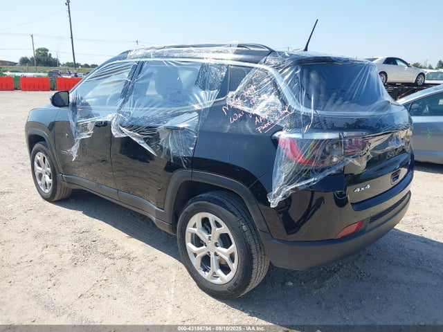 Jeep Compass 2024 3C4NJDBN1RT119212 Image 3