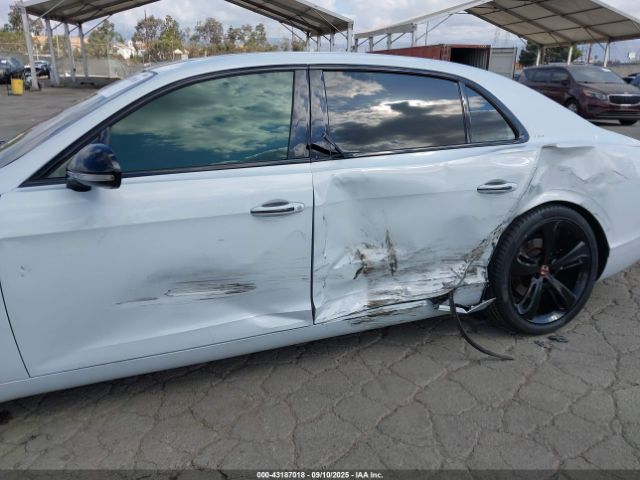 2018 BENTLEY FLYING SPUR SCBEH9ZA4JC067959 Photo 5