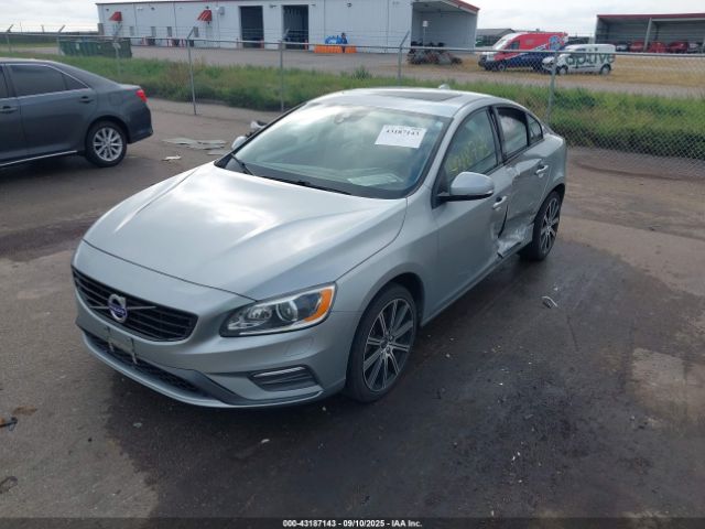 2017 VOLVO S60 YV140MTLXH2435391 Photo 1