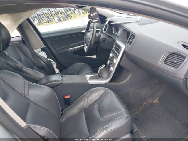 2017 VOLVO S60 YV140MTLXH2435391 Photo 4
