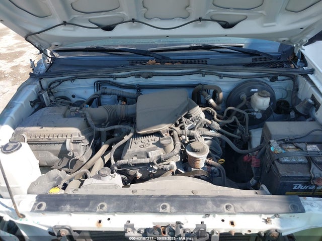 5TFNX4CN9EX033321 Toyota 2tr-fe