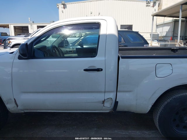 5TFNX4CN9EX033321 Toyota 2tr-fe