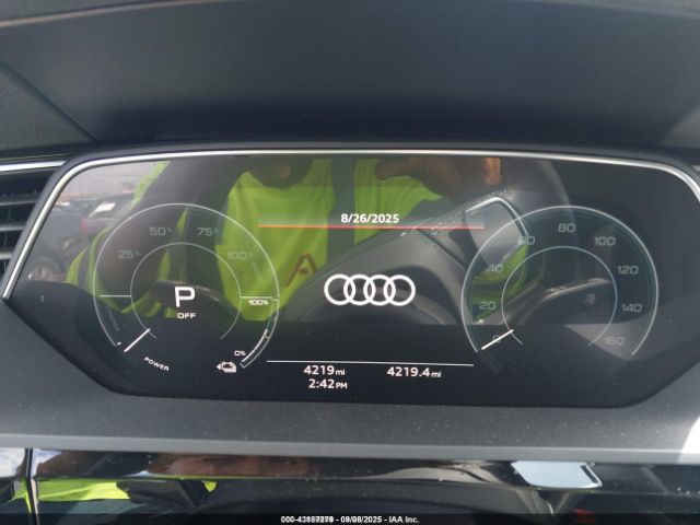 2024 AUDI Q8 E-TRON WA14AAGE1RB048401 Photo 6