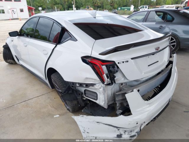 2024 CADILLAC CT5-V 1G6D25R66R0860677 Photo 2