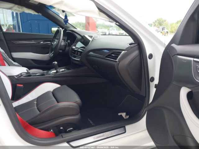 2024 CADILLAC CT5-V 1G6D25R66R0860677 Photo 4