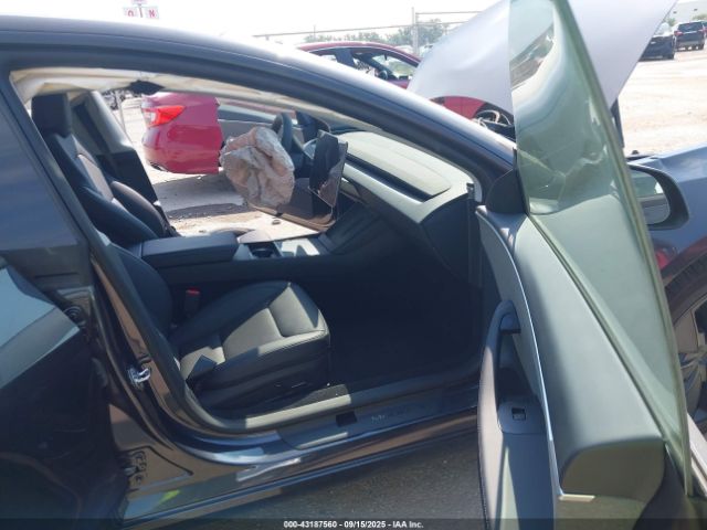 2025 TESLA MODEL 3 5YJ3E1EA9SF040314 Photo 4