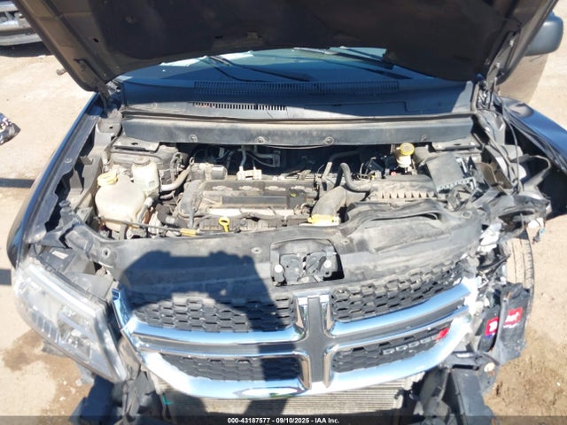 3C4PDCAB5GT174096 Dodge 2016