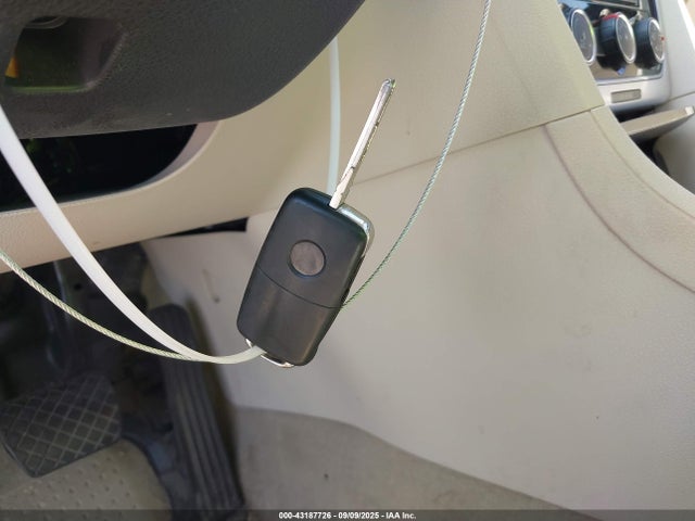 Aukcja sprzedaży 2013 Volkswagen Passat 2.0l Tdi Se, vin: 1VWBN7A33DC111610, numer aukcji: 43187726