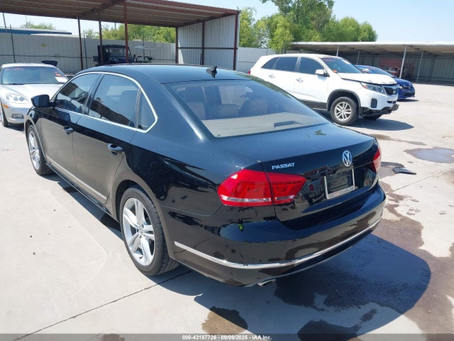 Aukcja sprzedaży 2013 Volkswagen Passat 2.0l Tdi Se, vin: 1VWBN7A33DC111610, numer aukcji: 43187726