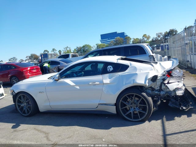 Ford 5.0l 4v premium fuel 2017 1FA6P8CFXH5214261 Image 14
