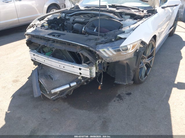 Ford 5.0l 4v premium fuel 2017 1FA6P8CFXH5214261 Image 6