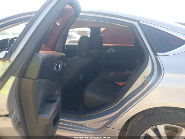 1C3CCCAB2FN744379 Chrysler 200