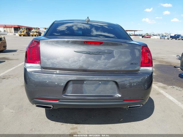 Chrysler 300 2021 2C3CCAAG0MH538273 Image 17