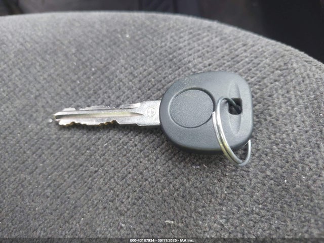 2G1WB5E37F1159981 Chevrolet lfx