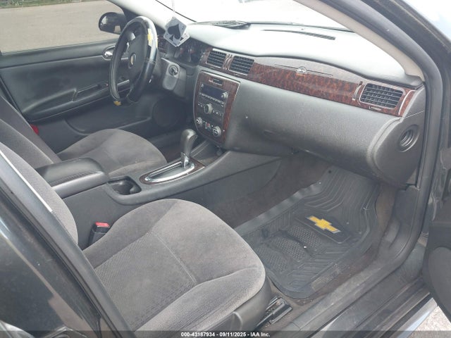 2G1WB5E37F1159981 Chevrolet lfx