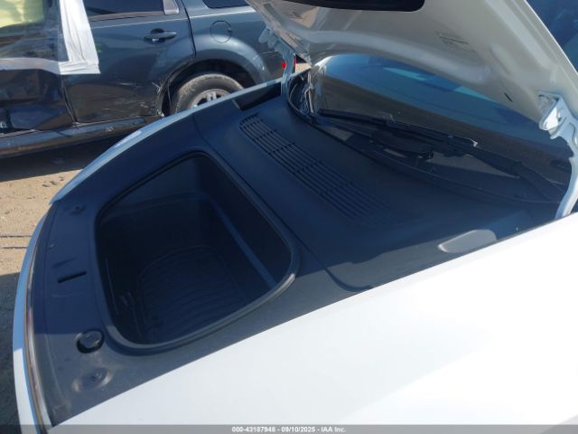 2026 TESLA MODEL Y 7SAYGDEE6TA405408 Photo 9