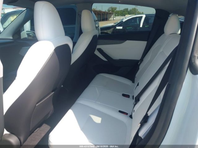 2026 TESLA MODEL Y 7SAYGDEE6TA405408 Photo 7