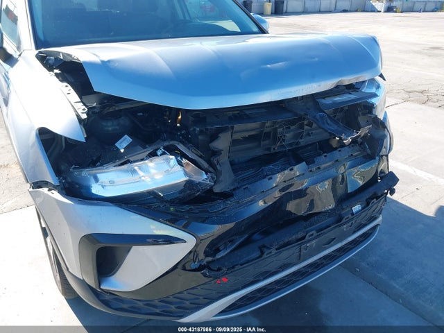 3VVRX7B26NM042768 Volkswagen tsi