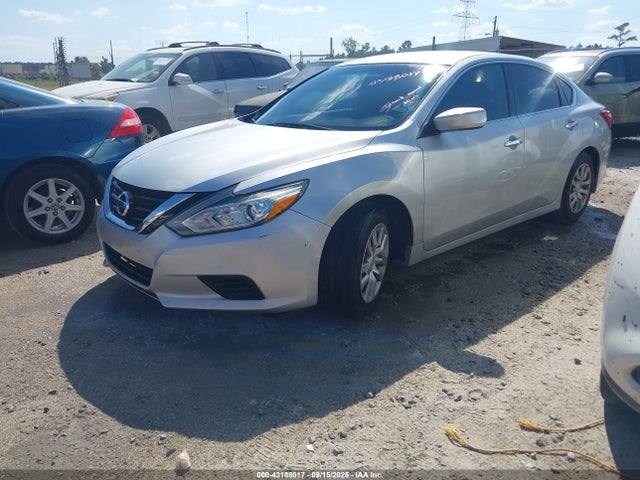 1N4AL3AP0HC268460 Nissan 2017