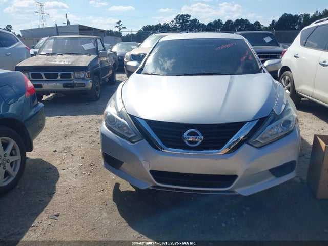1N4AL3AP0HC268460 Nissan 2017
