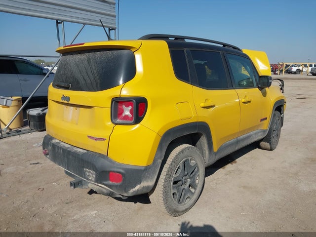 Jeep Renegade 2017 ZACCJBCB6HPE52608 Image 4