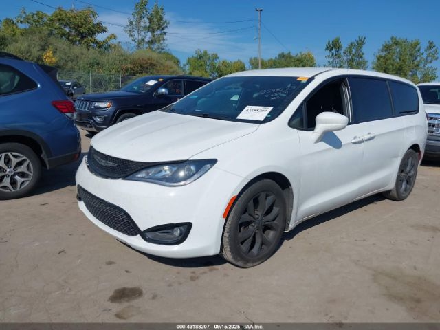 2018 CHRYSLER PACIFICA 2C4RC1FG5JR228429 Photo 1