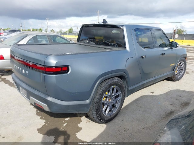 Rivian r1t 2022 7FCTGAAA9NN004171 Image 4