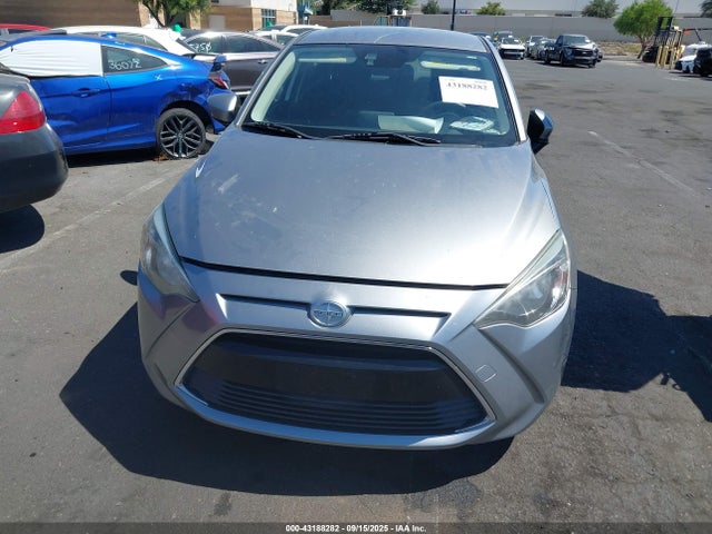 3MYDLBZV8GY141113 Scion p5v